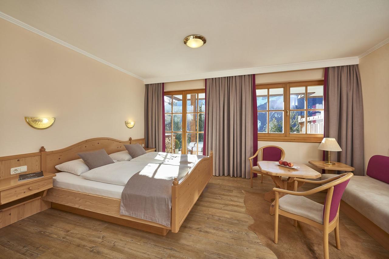 Superior Double Room,536152392:JPEG