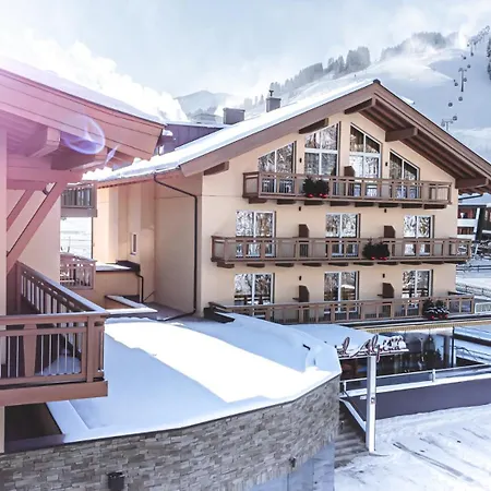 Hotel Garni ALPINA-2